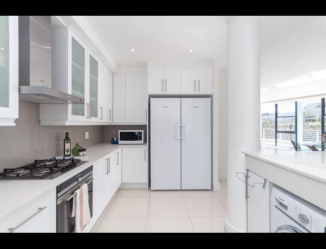 3 BEDROOM APARTMENT TO LET IN BLOUBERGSTRAND